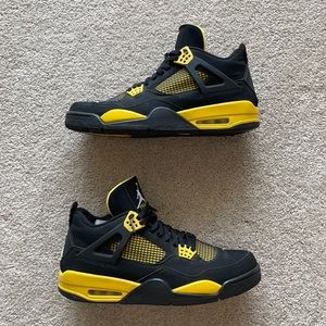 COPY - Air Jordan Retro IV Thunder